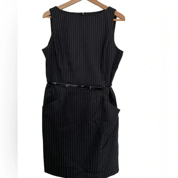 Shelby&  Palmer dress with pockets and adjustable belt size 12 - Picture 1 of 10